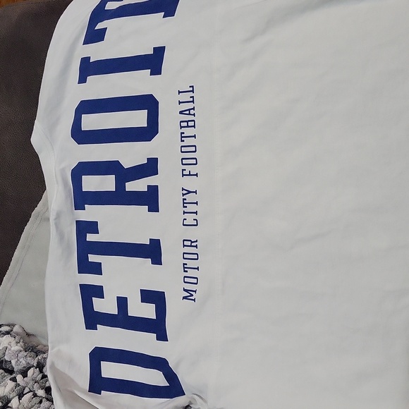 Victoria's Secret PINK Detroit Lions Shirt - Picture 8 of 14